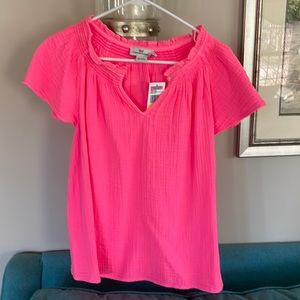Vineyard Vines Hot Pink Gauze Top, size Medium, Brand New!